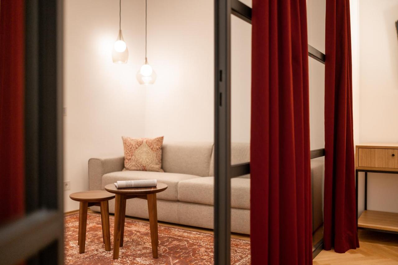 Kuntino Suites Мерано Екстериор снимка