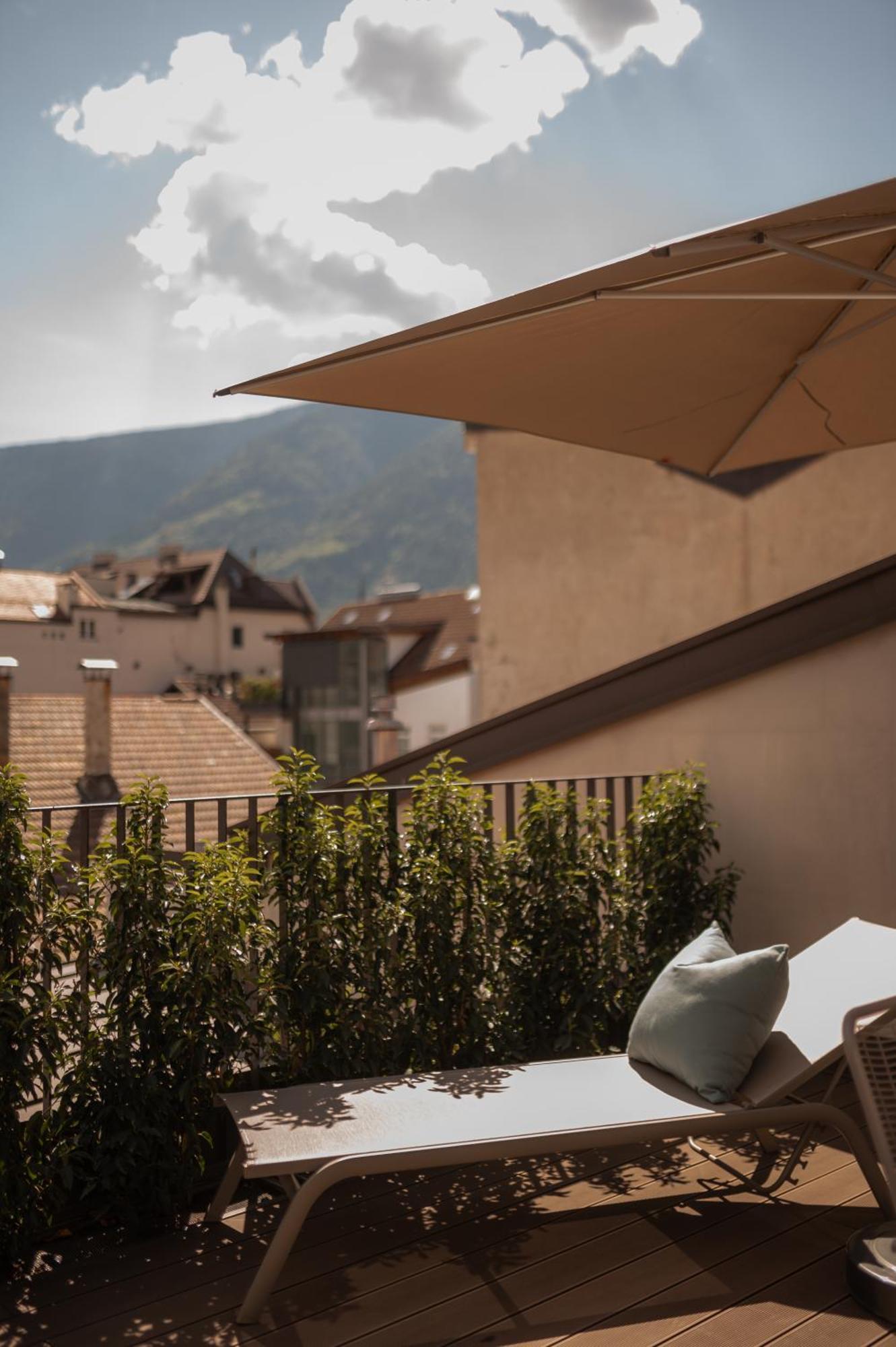 Kuntino Suites Мерано Екстериор снимка